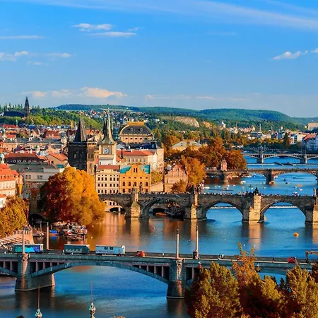 Letni Na Prazske Letne H5 ホームステイ